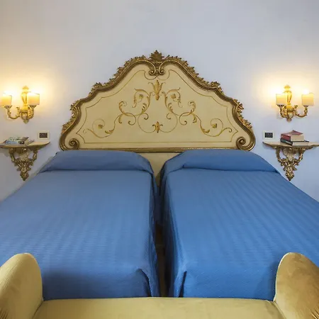 Tuscolana Hotel 4*