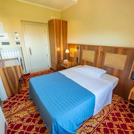 Tuscolana 4* Frascati