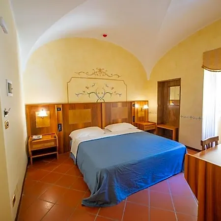 Tuscolana Hotel 4*