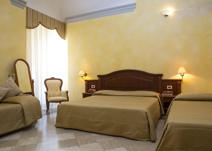 Hotel Tuscolana 4*